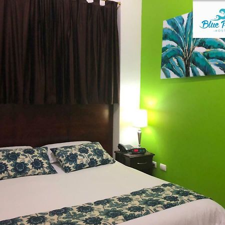 Hostal Blue Pacific Манта Екстериор снимка