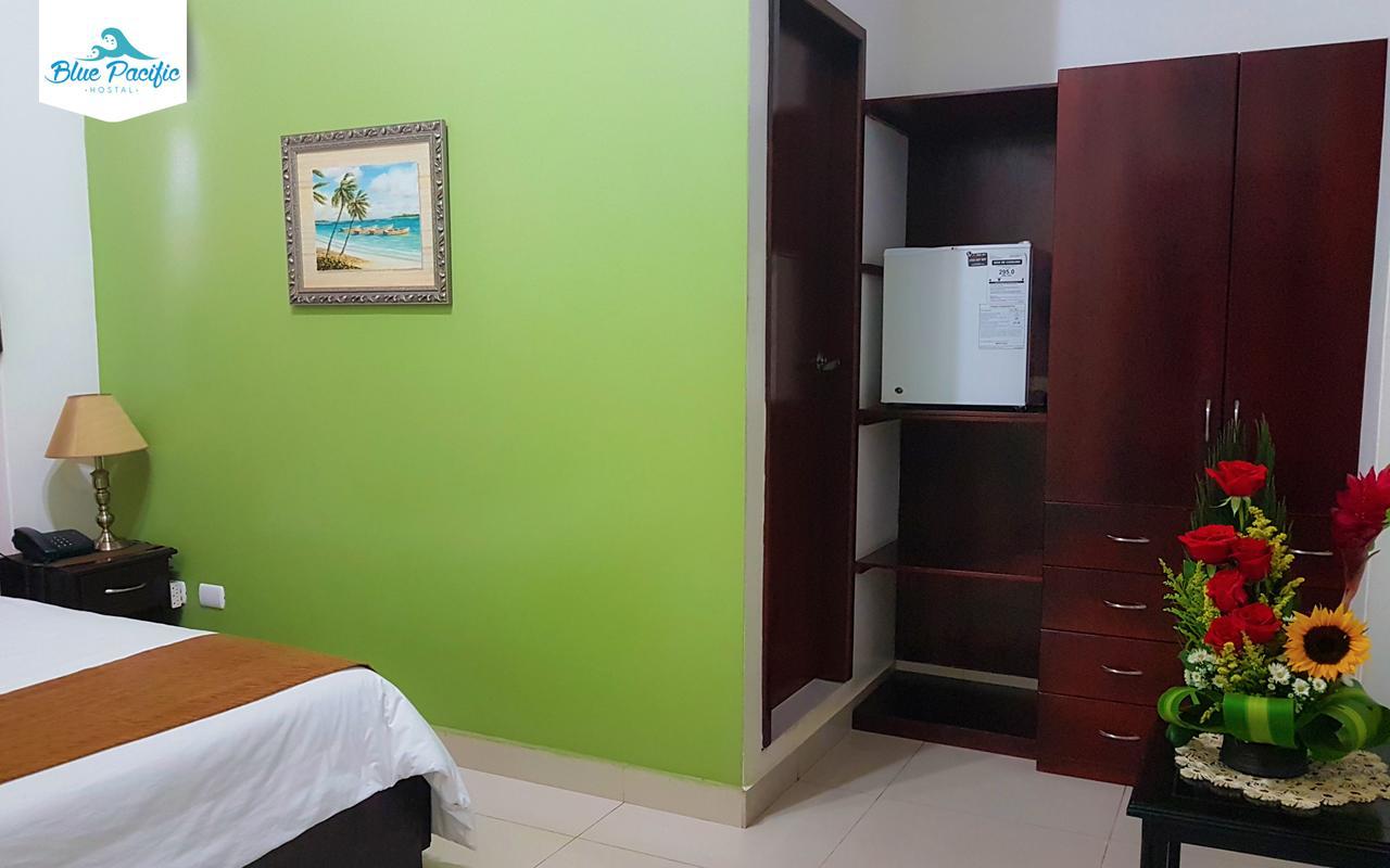 Hostal Blue Pacific Манта Екстериор снимка
